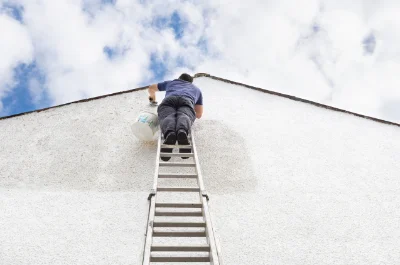 Peinture extérieure à Centuri — façades et ravalement